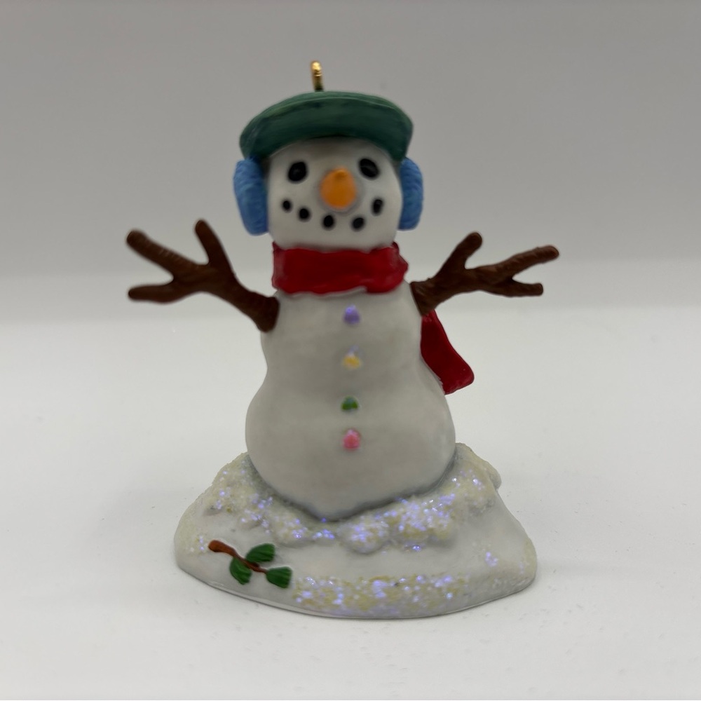 Hallmark Keepsake Ornament Collector’s Club Handcrafted- Dated 2002 Snowman